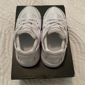 NWT Nike Huarache